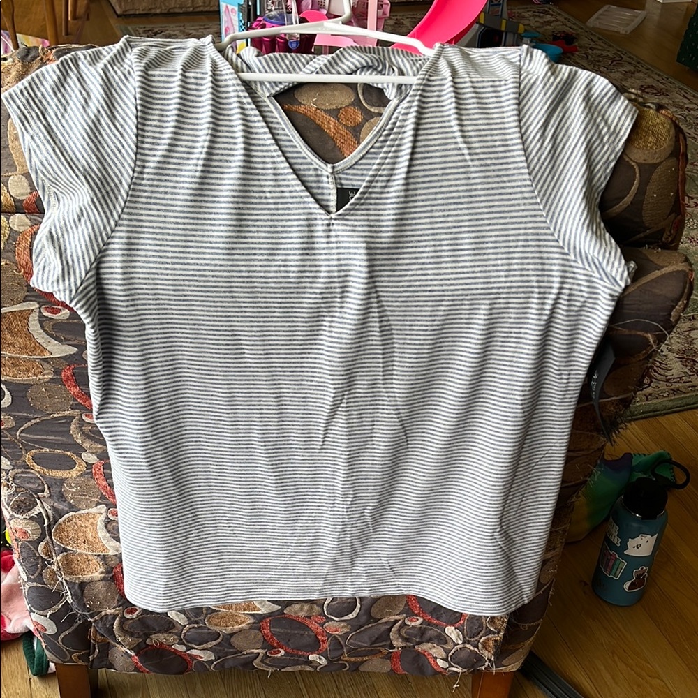 Rachel Zoe Blue and White Cut Out Relaxed Tee. NWT.